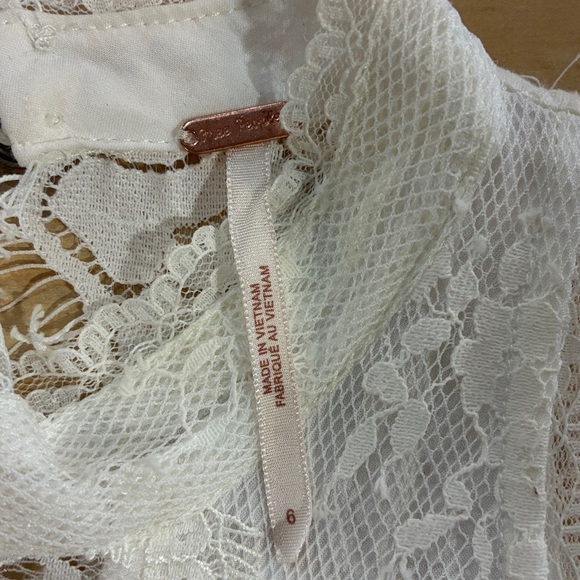 Free People Verushka Elegant White Lace Dress, size 6 - Picture 7 of 7